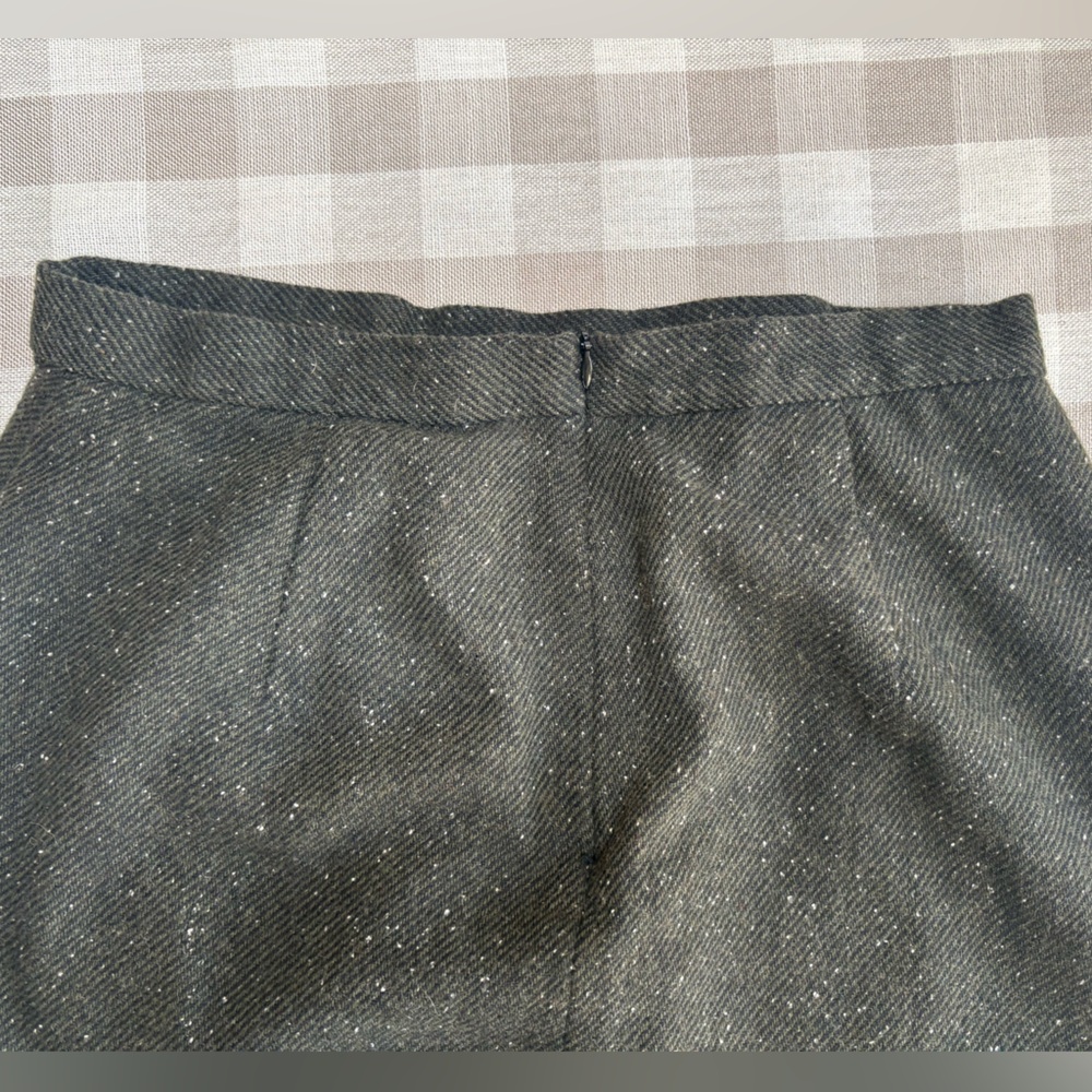 Banana Republic Dark Green Tweed Mini Skirt - Picture 6 of 9